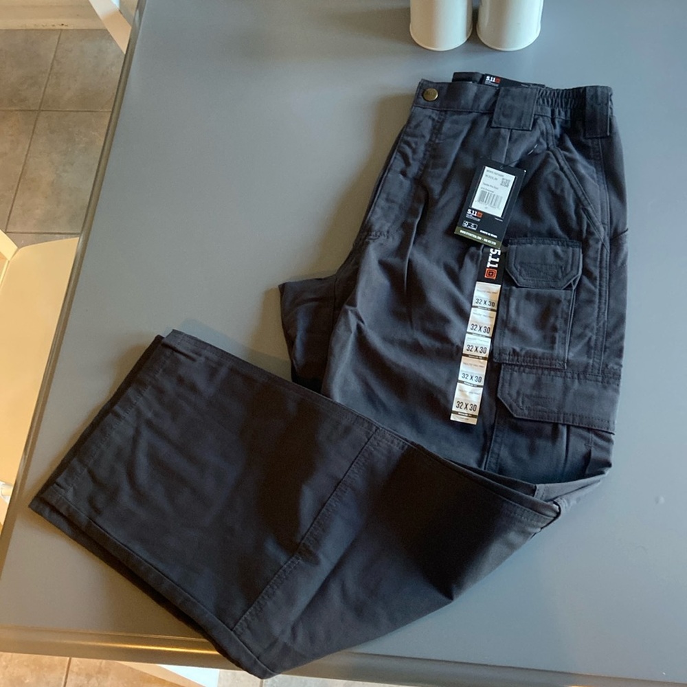 5.11 men’s Taclite pro pants. Size 32x30 in charcoal. Never worn